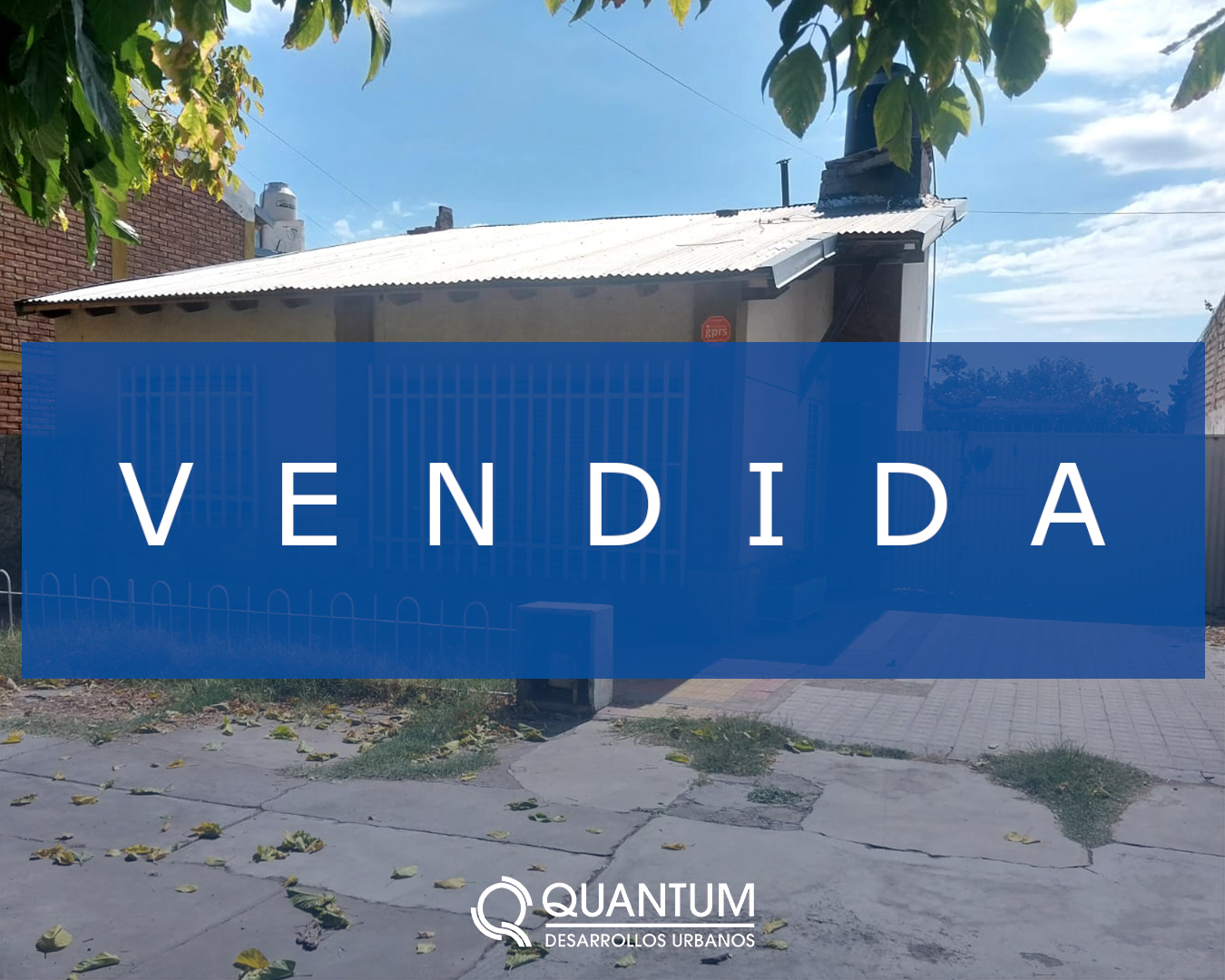Casa + departamento en venta – Av. Granaderos