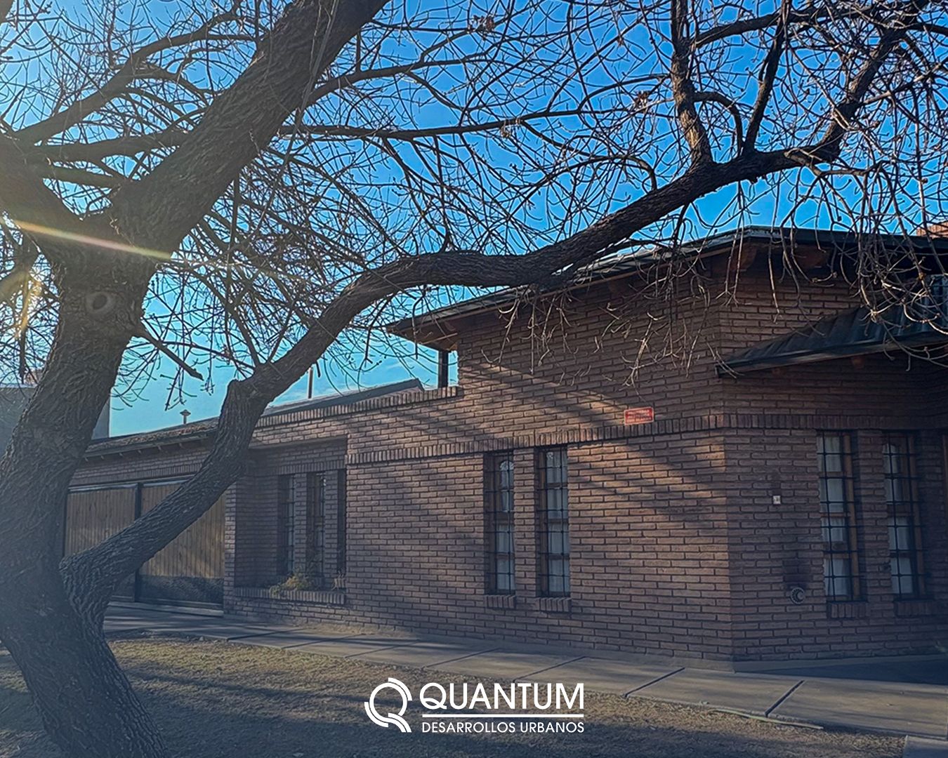 Casa en venta – Calle Montecaseros