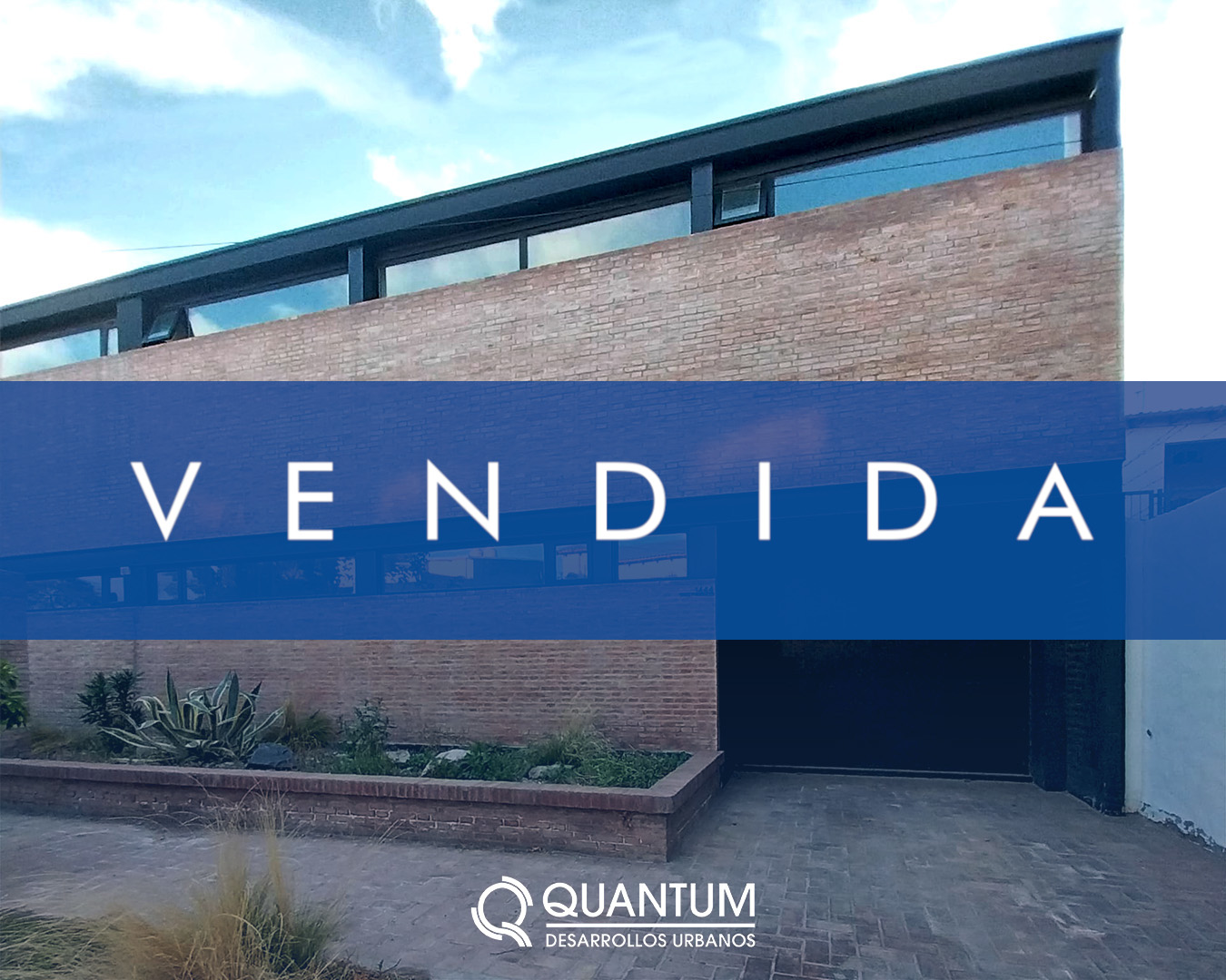 Casa en venta – Calle Viñas y Parrales