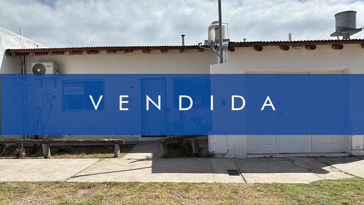 Casa en venta – Av. Los Sauces
